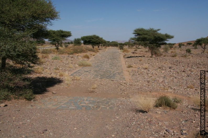 Ancien gué sur l'Oued El Mharch. Photo © André M. Winter