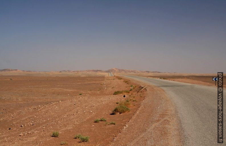 Erg Chebbi vu du sud. Photo © André M. Winter