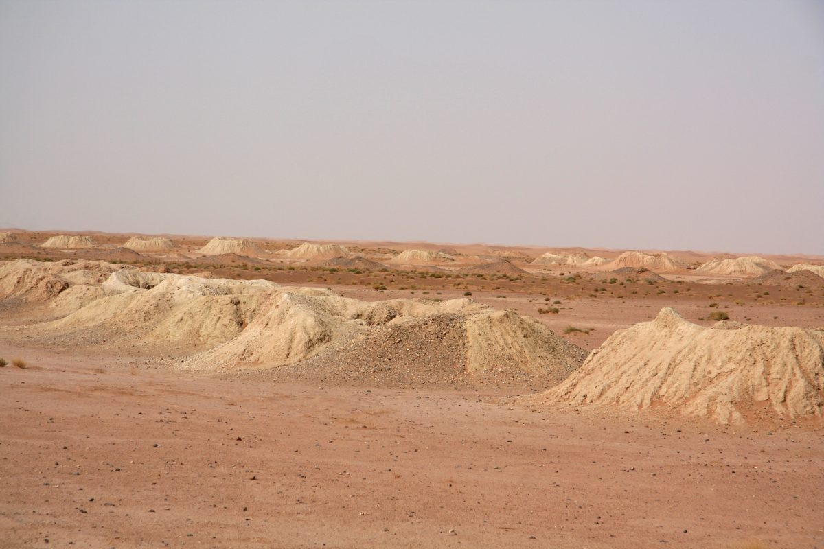 Chaine de khatteara. Photo © André M. Winter