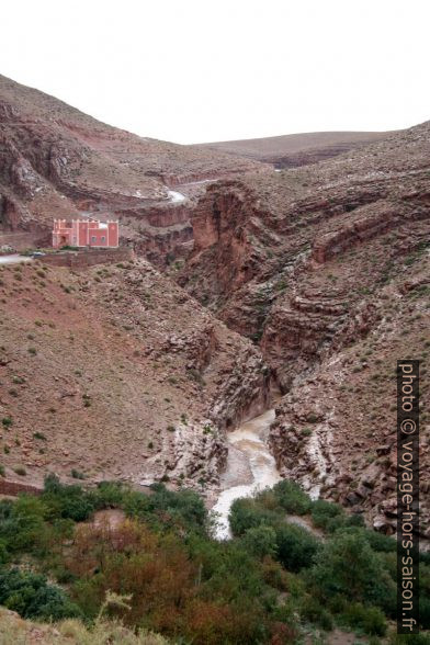 Un hôtel dans les Gorges du Dadès. Photo © André M. Winter