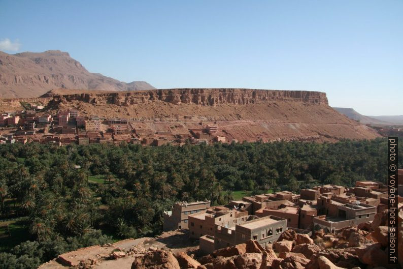 Mesa au nord de l'oasis du Todra. Photo © André M. Winter