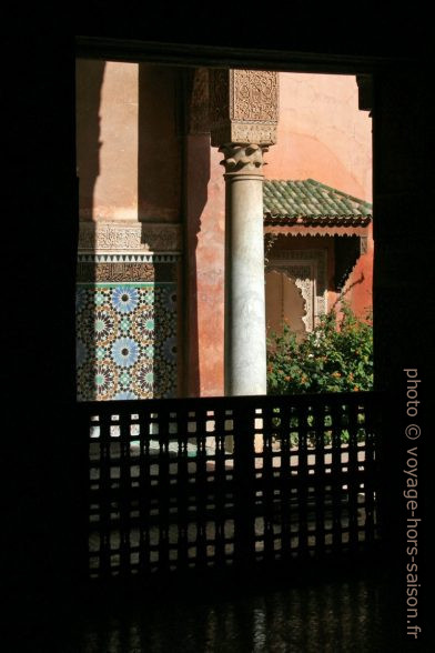 Dans les Tombeaux Saâdiens de Marrakech. Photo © Alex Medwedeff