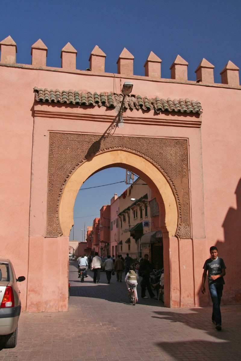 Petite porte près de la Mosquée de Kasbah. Photo © André M. Winter
