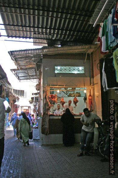 Boucher dans la rue Mouassine. Photo © André M. Winter