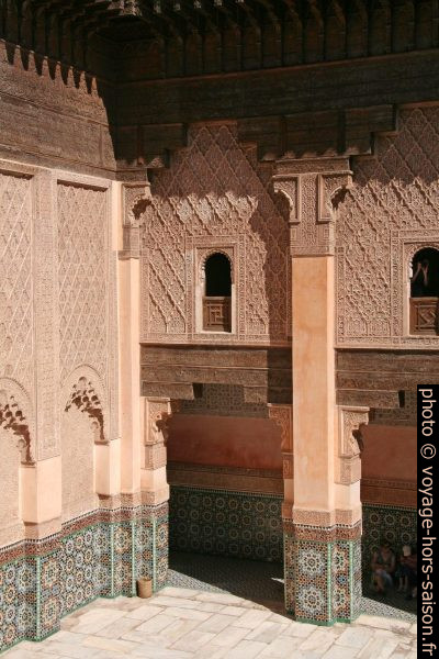 Coin du patio de la medersa. Photo © André M. Winter