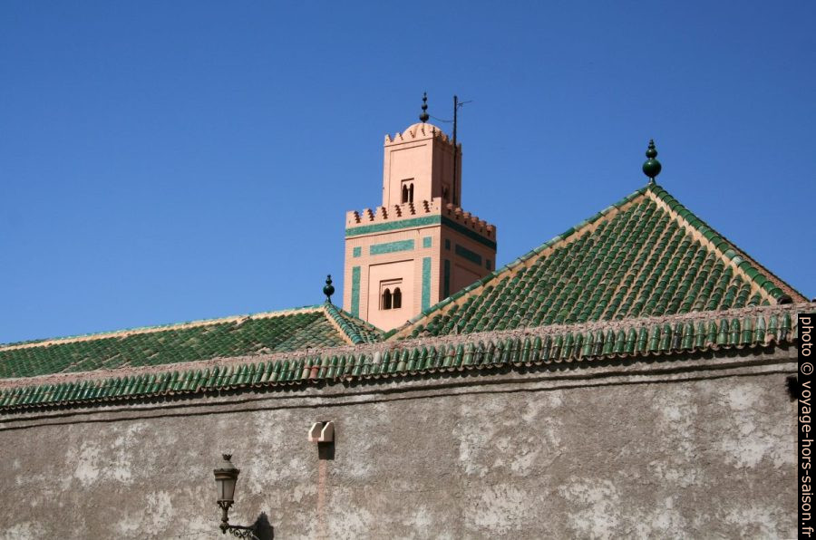 Enceinte et minaret de la mosquée Ben Youssef. Photo © André M. Winter