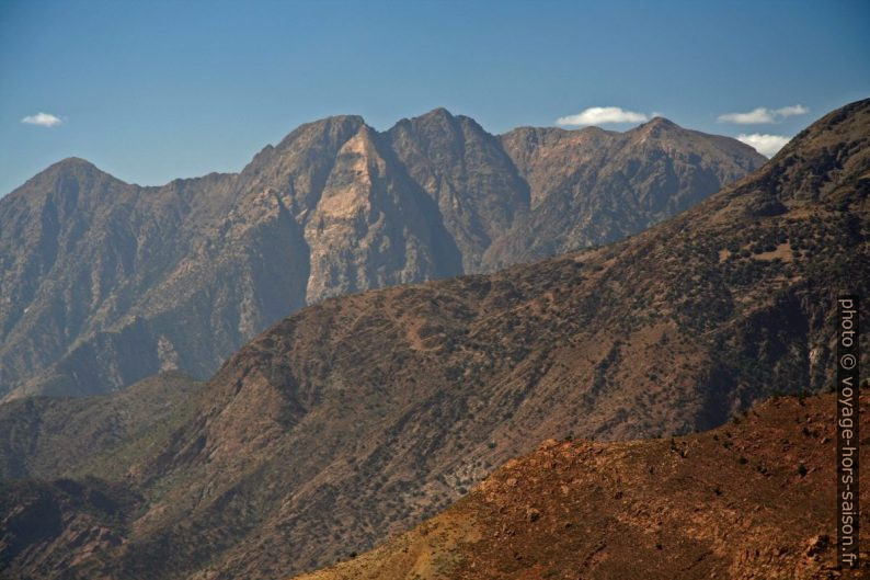 Djebel Ifililis, 3030 m. Photo © André M. Winter