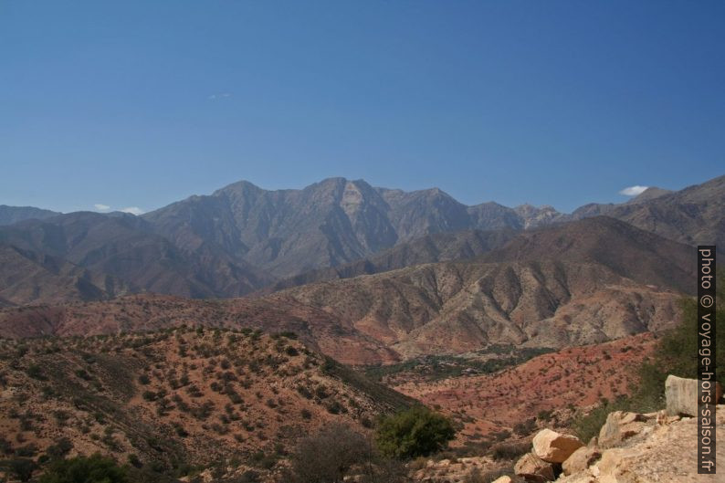 Massif du Djebel Ifililis. Photo © Alex Medwedeff