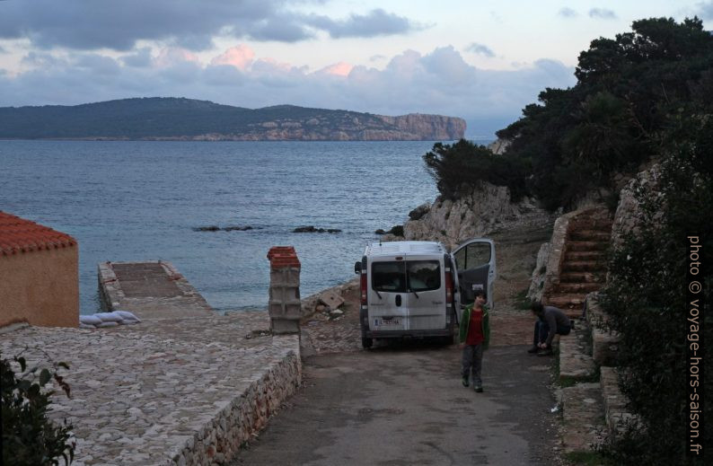 Notre Trafic dans la Cala Dragunara. Photo © Alex Medwedeff