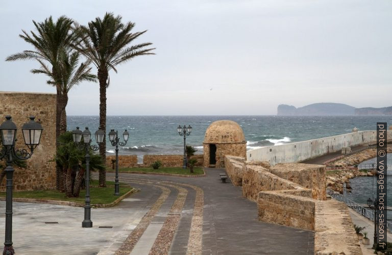 Bastioni Pigafetta et Molo di Sopraflutto. Photo © Alex Medwedeff