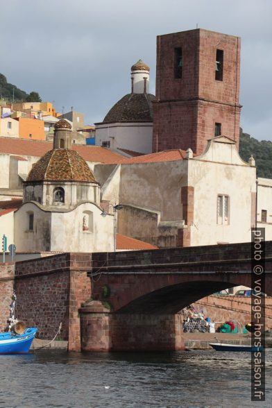 Cathédrale de Bosa. Photo © André M. Winter