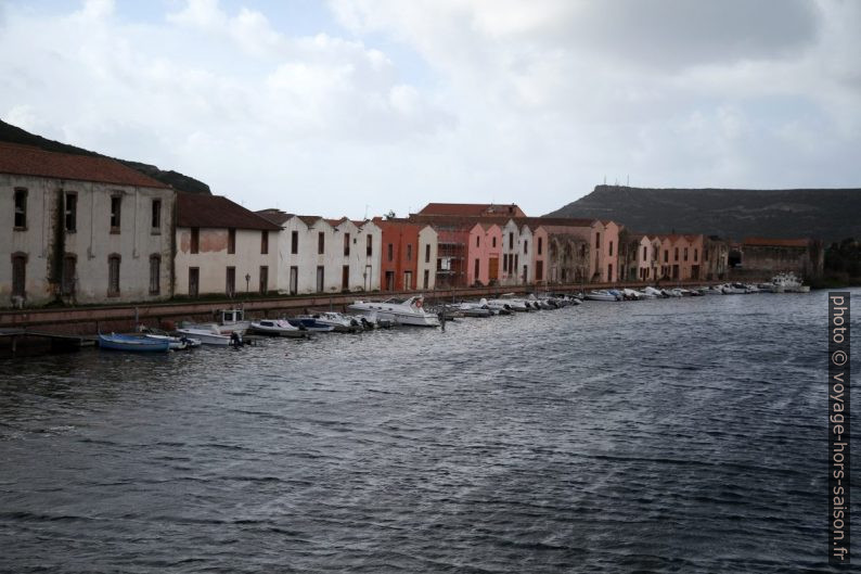 Anciennes tanneries de Bosa. Photo © Alex Medwedeff