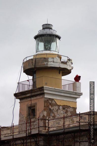 Lanterne du phare de Capo San Marco. Photo © André M. Winter