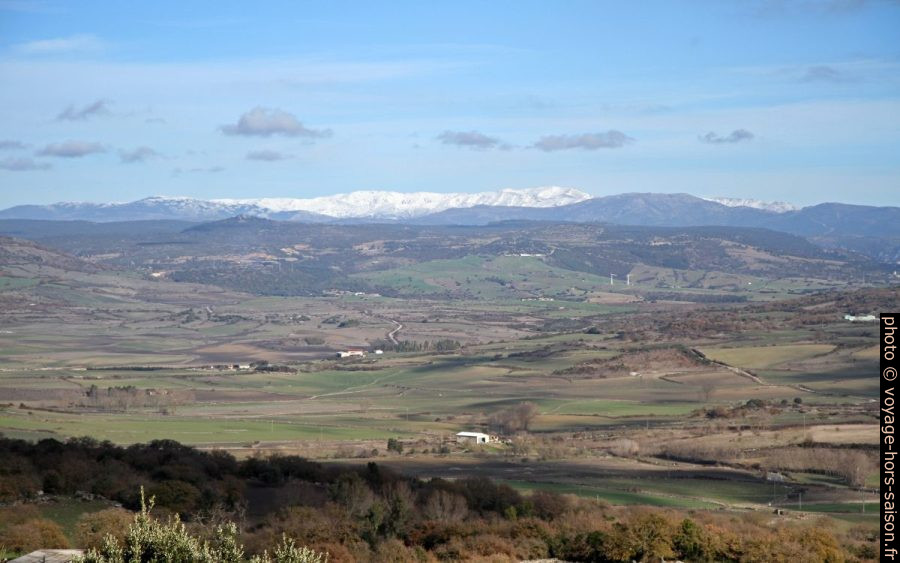 Montagnes enneiges des Monti del Gennargentu. Photo © Alex Medwedeff