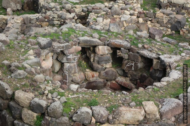 Nuraghe à niches à Su Nuraxi. Photo © André M. Winter