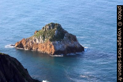 Scoglio il Motro. Photo © André M. Winter
