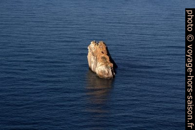 Scoglio l'Augusteri. Photo © André M. Winter