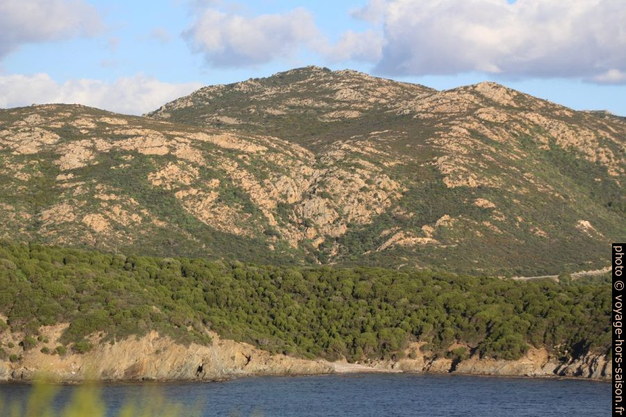 Montagnes de la Costa del Sud. Photo © André M. Winter