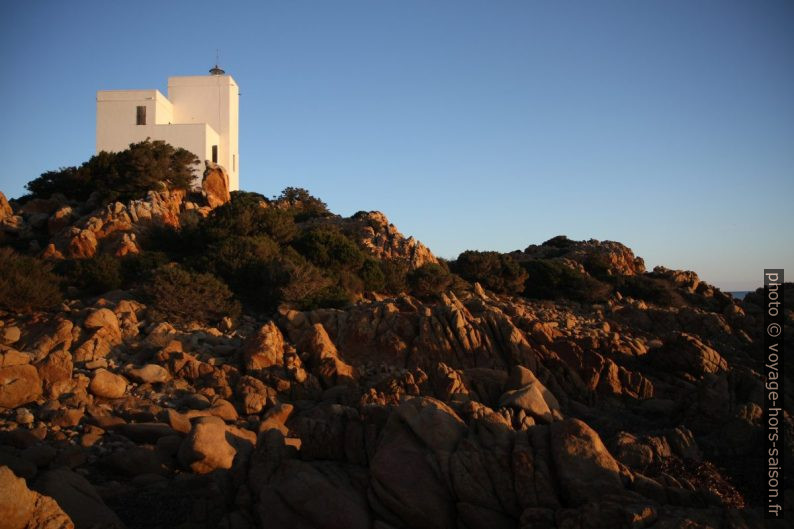 Phare du Cap Comino. Photo © Alex Medwedeff