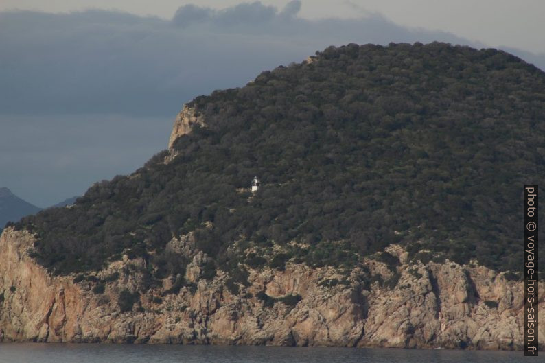 Faro Isolotto Figarolo. Photo © André M. Winter