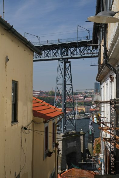 Pilier nord du Pont Dom Luís I. Photo © Alex Medwedeff