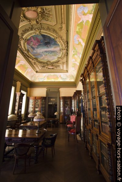 Bibliothèque du Palácio da Bolsa. Photo © André M. Winter