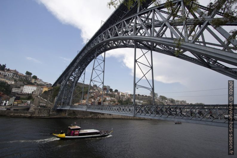 Ponte Luís I vu du niveau bas. Photo © André M. Winter