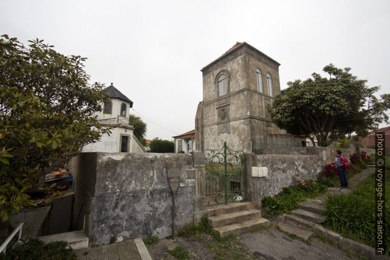 Tour octogonale et base du Farol da Luz. Photo © André M. Winter