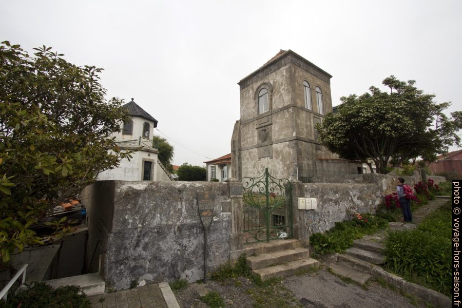 Tour octogonale et base du Farol da Luz. Photo © André M. Winter