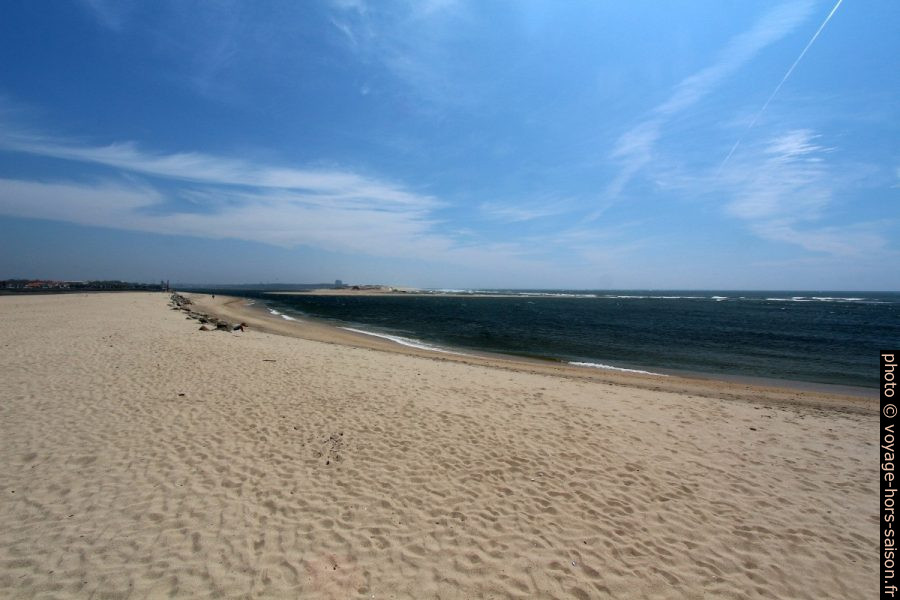 Plage de l'estuaire du Rio Cávado. Photo © André M. Winter