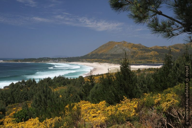 Praia de Area Maior sous le Monte Rodeiro. Photo © Alex Medwedeff