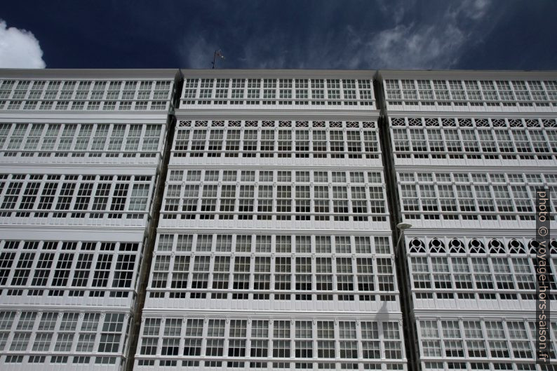 Galeries de la Coruña. Photo © Alex Medwedeff