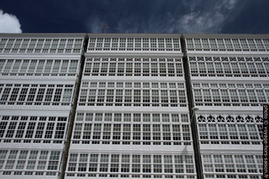 Galeries de la Coruña. Photo © Alex Medwedeff