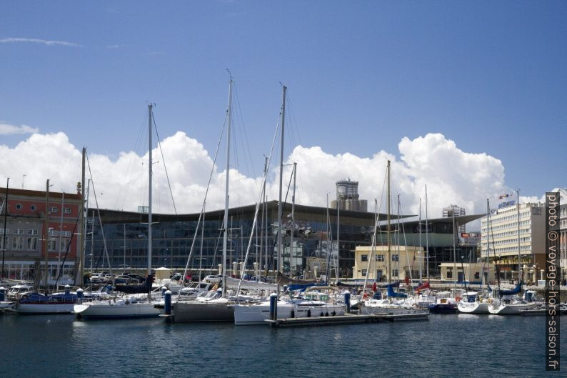 Port de la Darsena. Photo © Alex Medwedeff