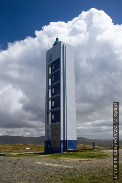 Le phare moderne de la Punta Frouxeira. Photo © Alex Medwedeff