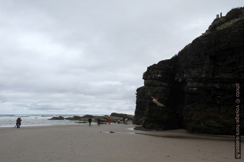 Plage des Cathédrales par mer basse. Photo © Alex Medwedeff