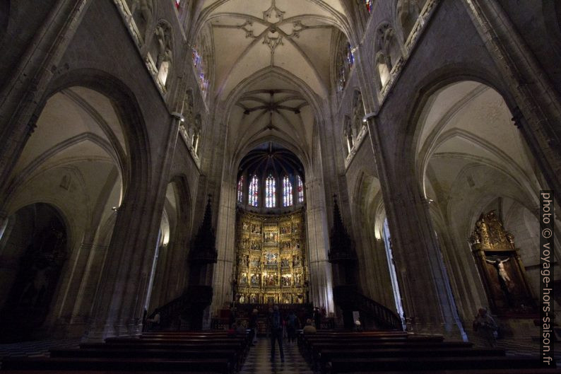 Nef de la cathédrale d'Oviedo. Photo © André M. Winter