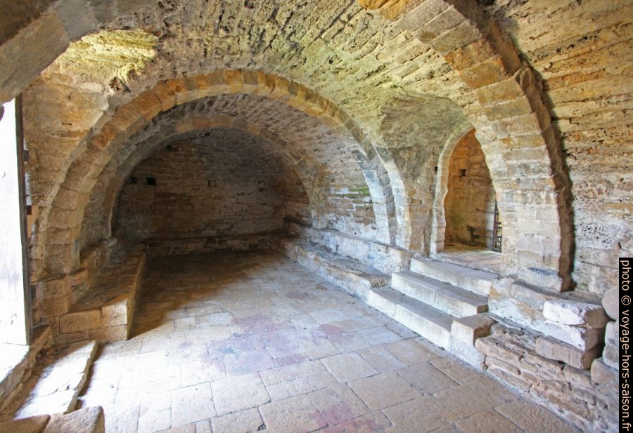Crypte de l'église Santa María del Naranco. Photo © André M. Winter