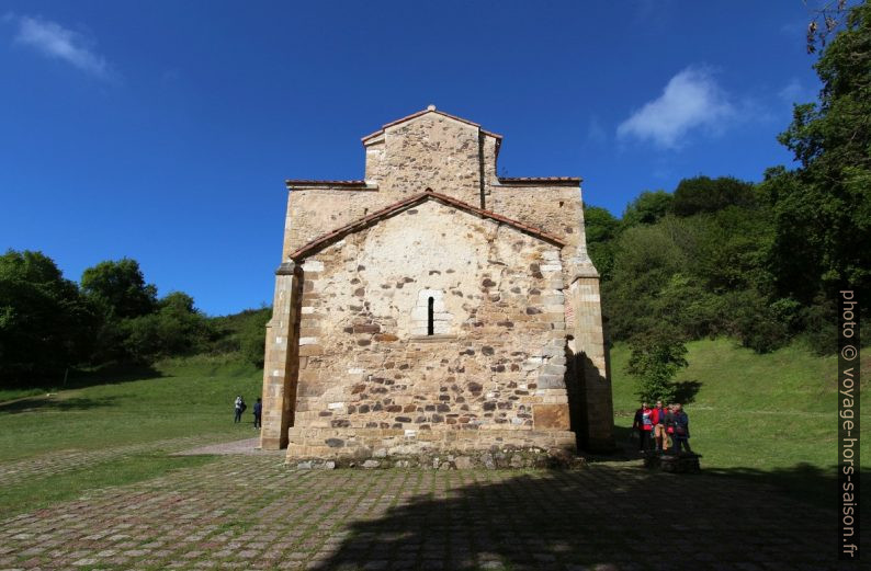 Côté écroulé de l'église Saint-Michel-de-Lillo d'Oviedo. Photo © André M. Winter