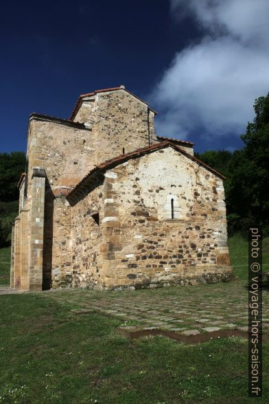 Chœurr actuel de l'église Saint-Michel-de-Lillo d'Oviedo. Photo © Alex Medwedeff