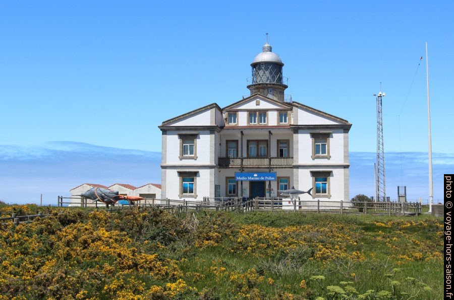 Faro de Peñas. Photo © André M. Winter