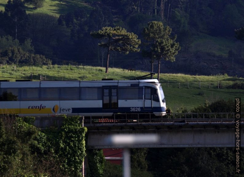 Rame automotrice électrique 3626 de Feve/Renfe. Photo © André M. Winter