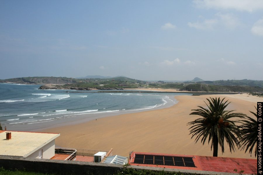 Playa de La Concha. Photo © Alex Medwedeff