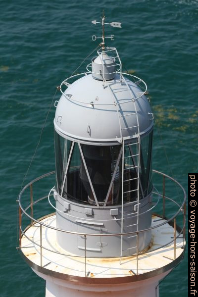 Lanterne du Faro del Pescador. Photo © André M. Winter
