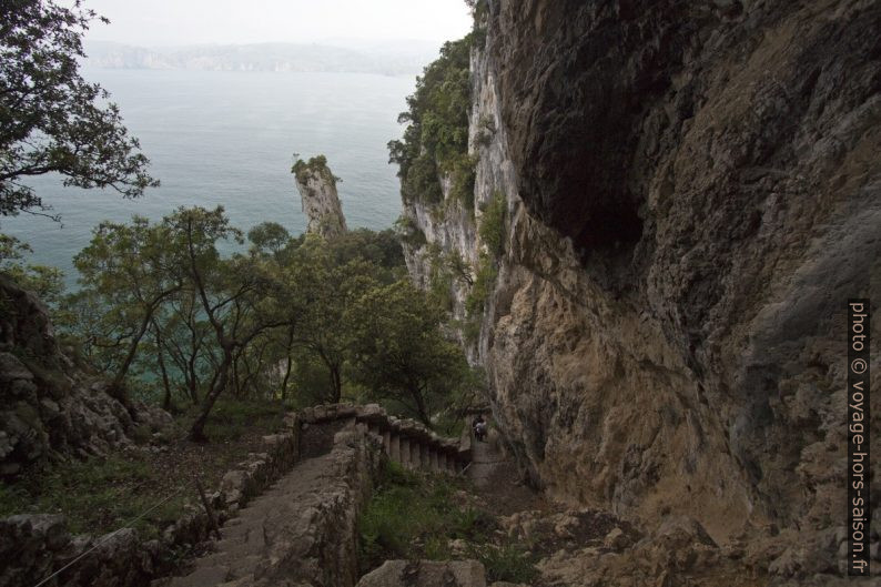 Escalier raide de la Punta del Caballo. Photo © André M. Winter