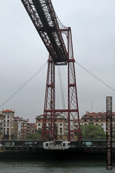 Nacelle et pilier droit du Puente de Vizcaya. Photo © Alex Medwedeff