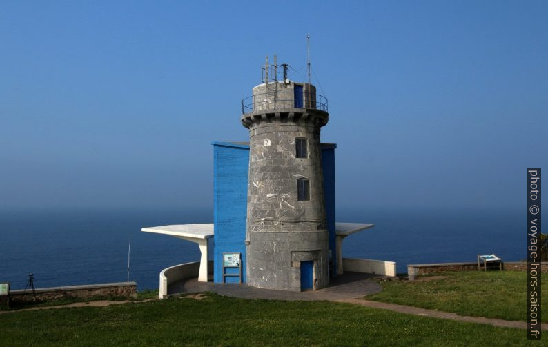 Ancien phare du Cap Matxitxako. Photo © André M. Winter