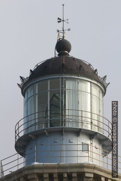 Lanterne voilée du Phare de Matxitxako. Photo © André M. Winter