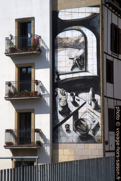 Peinture murale sur la Zuloaga Plaza. Photo © Alex Medwedeff