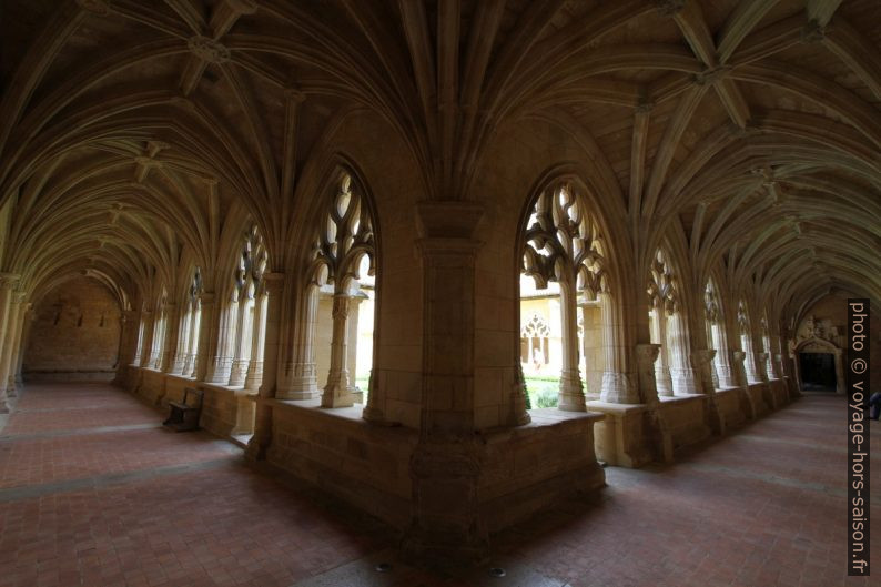 Deux galeries récentes du cloître de Cadouin. Photo © Alex Medwedeff